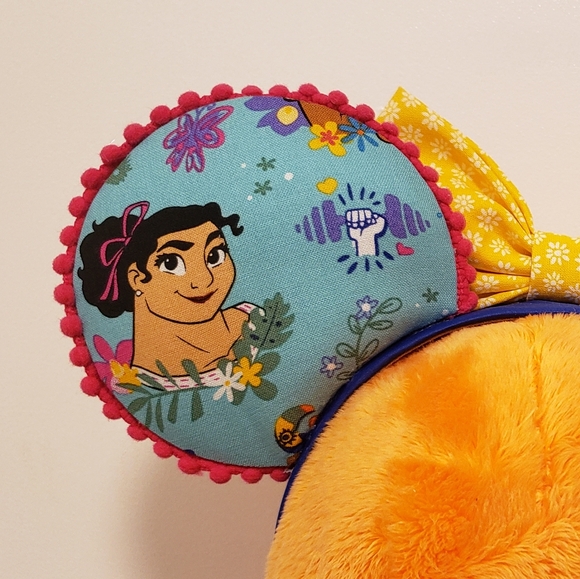 🆕️🏡 Encanto Mouse Ears feat. Mirabel, Antonio, Luisa, Isabela - Picture 5 of 6